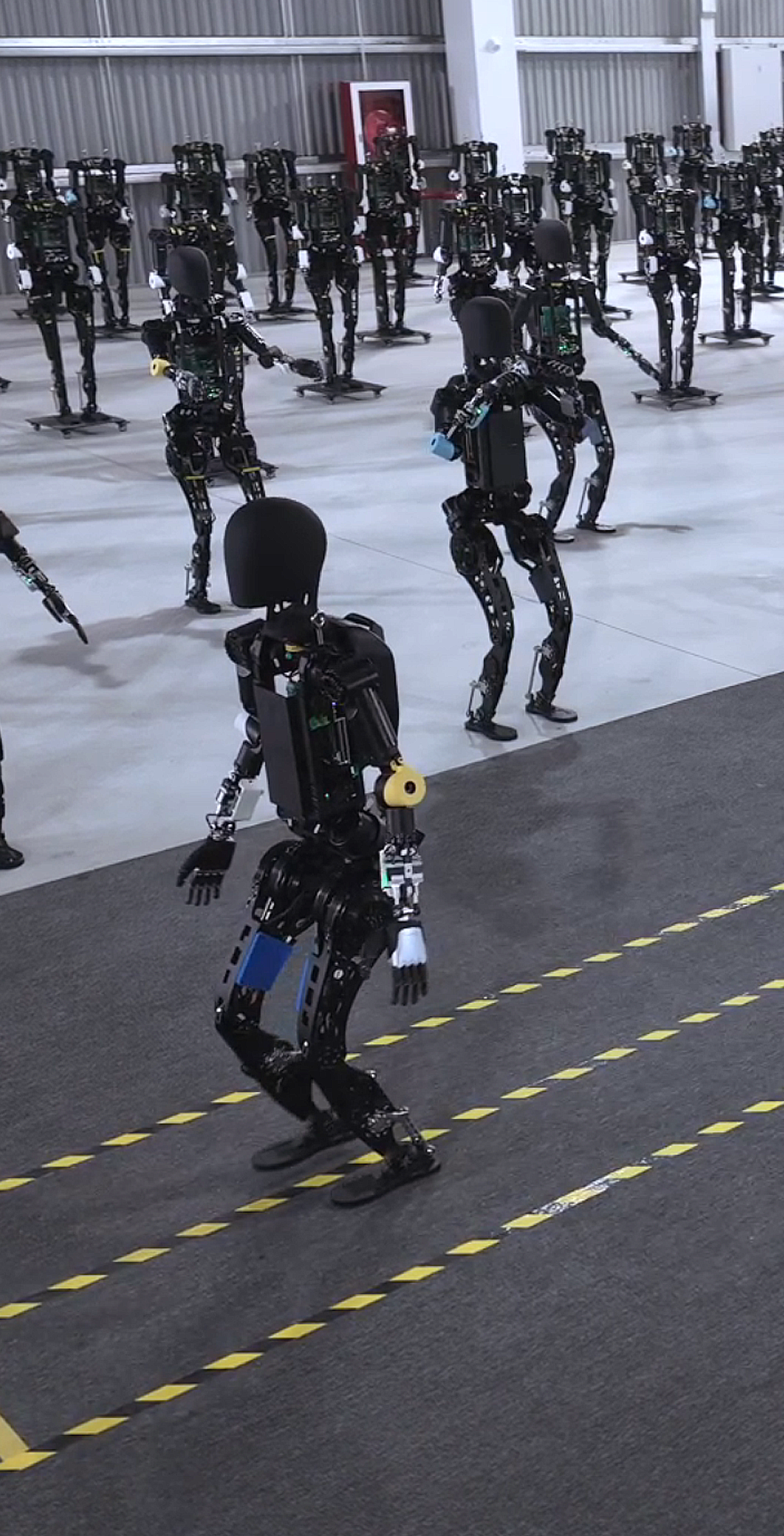 710公海线路检测中心开启通用机器人商用量产